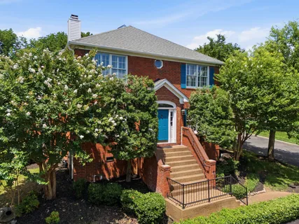 $1,035,000 | 72 Ravenwood Hills Circle, Nashville, TN 37215