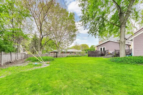 $749,000 | 310 West Kirchhoff Road, Arlington Heights, IL 60005