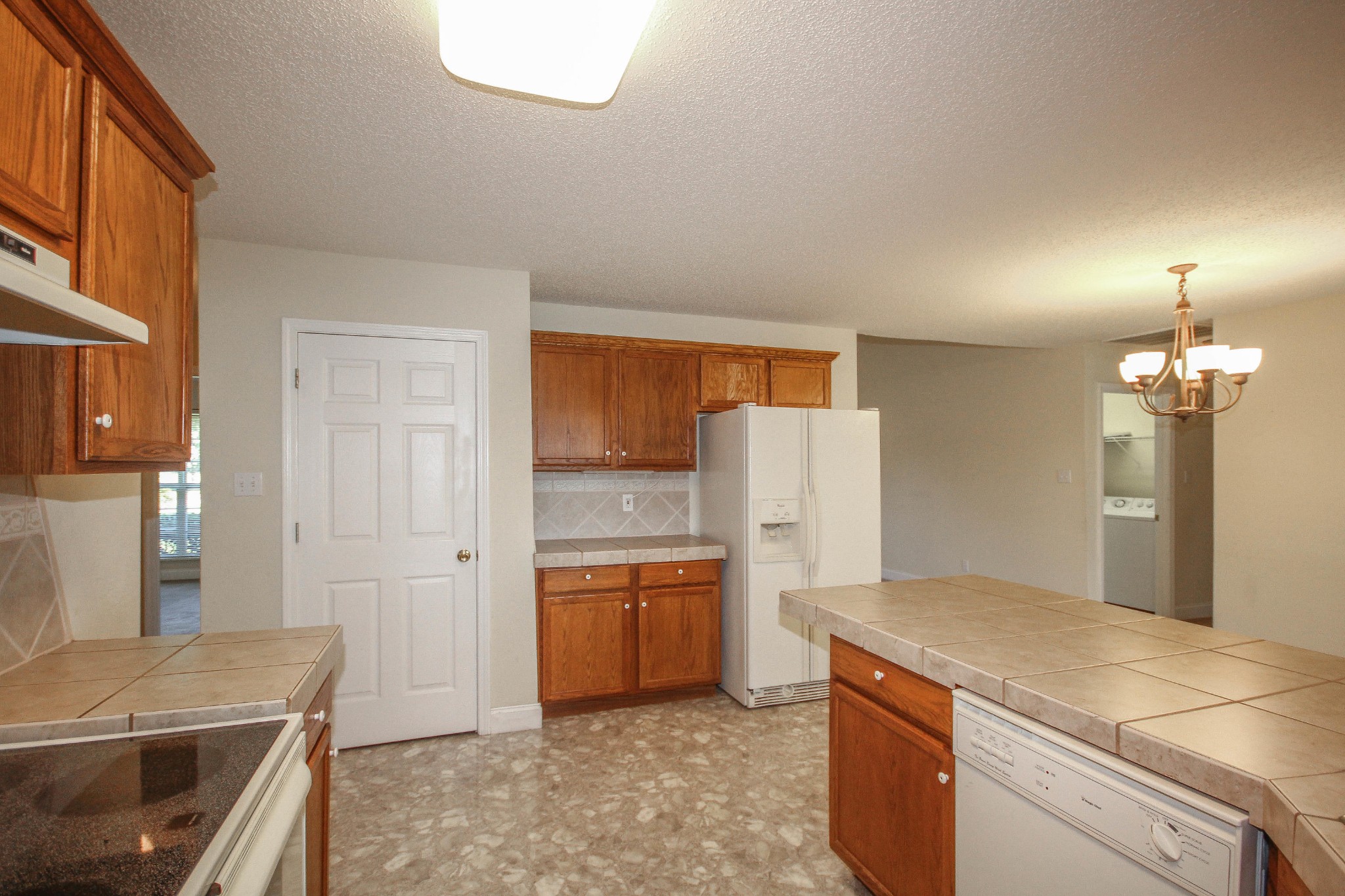 5510 J Riley W Drive Greenback, TN 37742 - Photo 18 of 40 a kitchen that has a sink and a stove in it