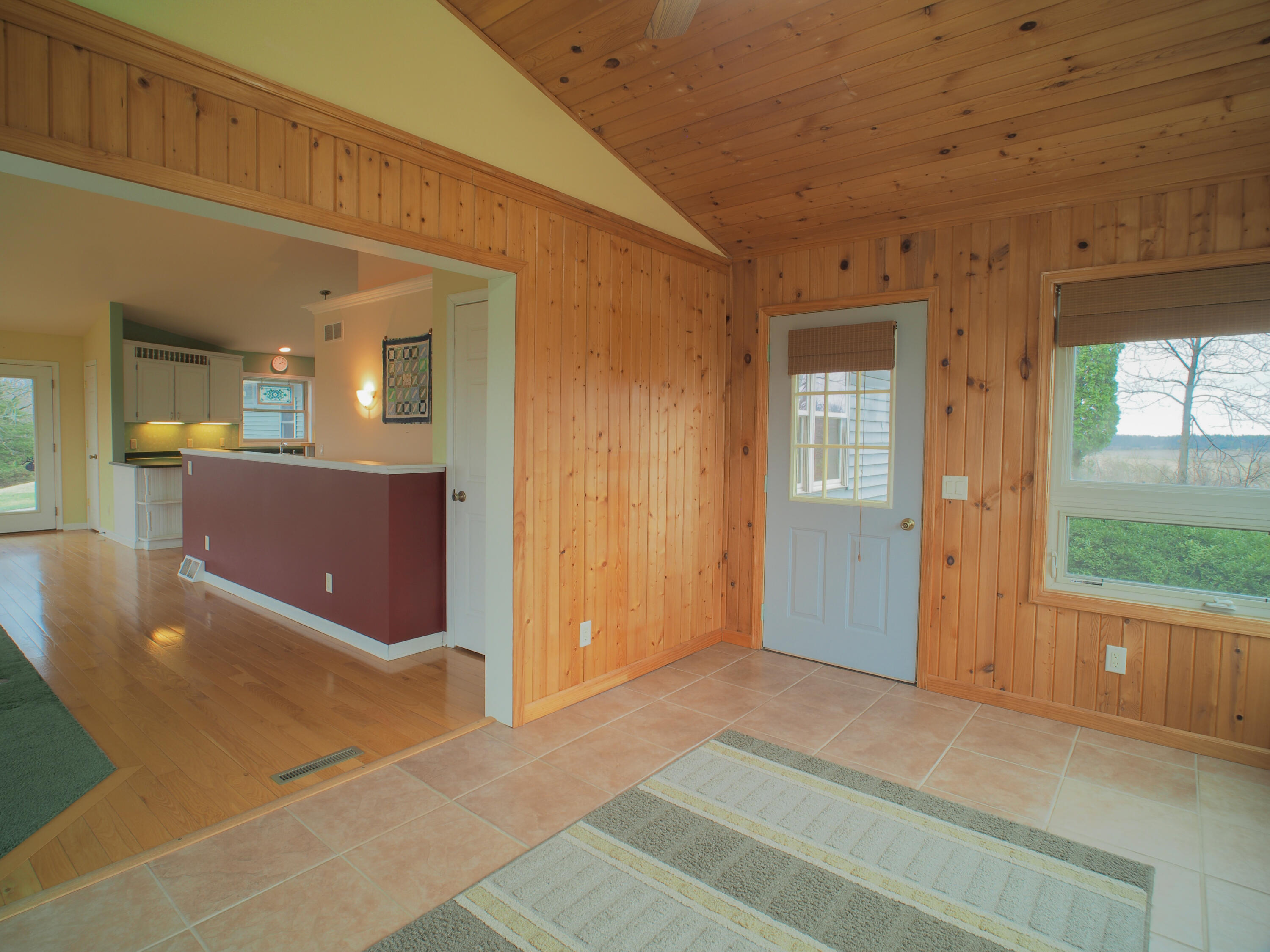 931 Canal Road Waterloo, WI 53594 - Photo 13 of 39 Sunroom Vaulted Ceilings