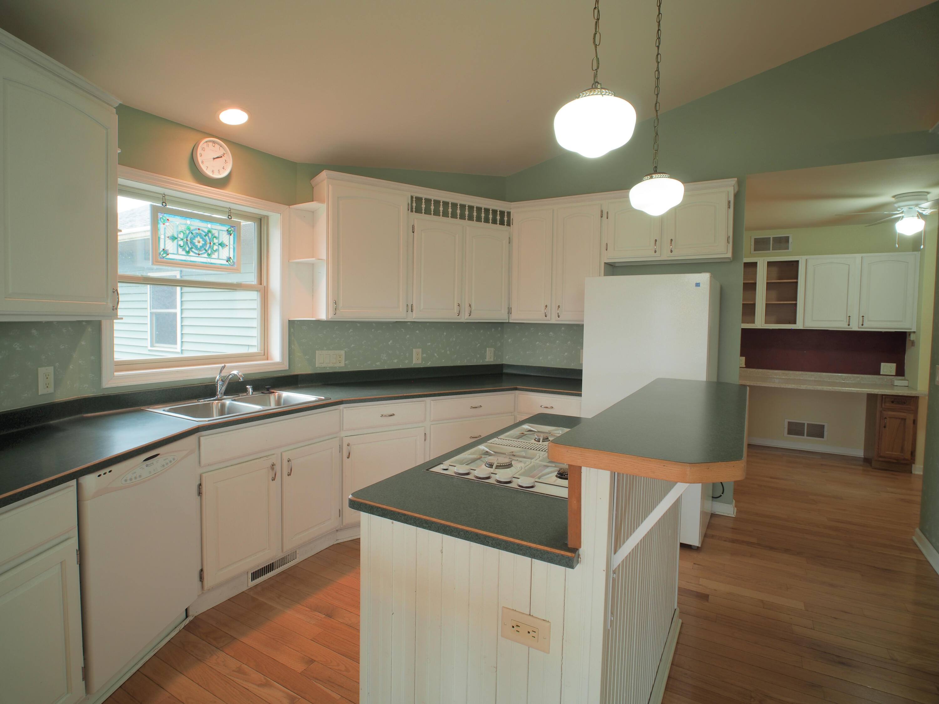 931 Canal Road Waterloo, WI 53594 - Photo 14 of 39 Kitchen