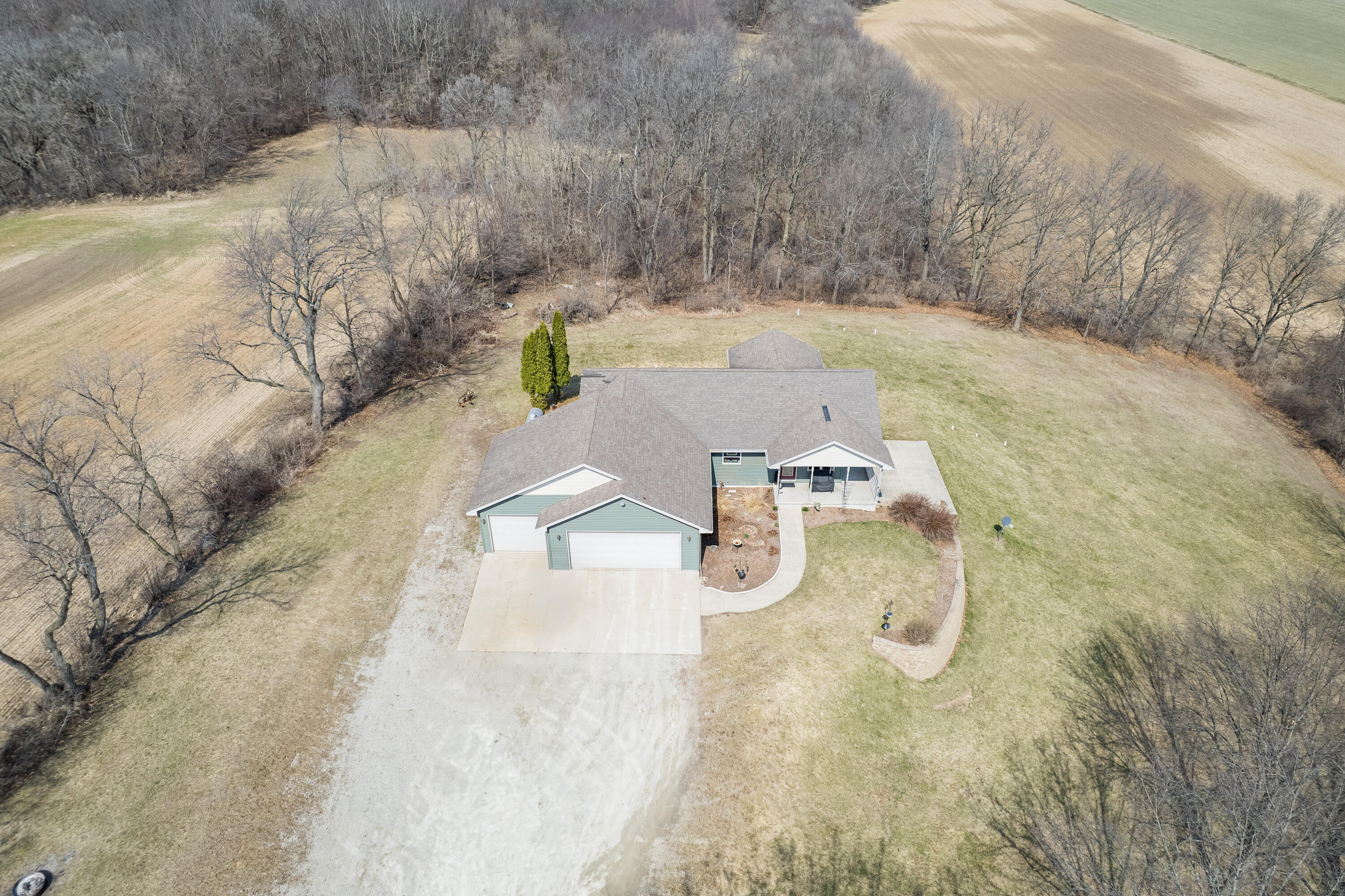931 Canal Road Waterloo, WI 53594 - Photo 34 of 39 Spacious Property for Gardening
