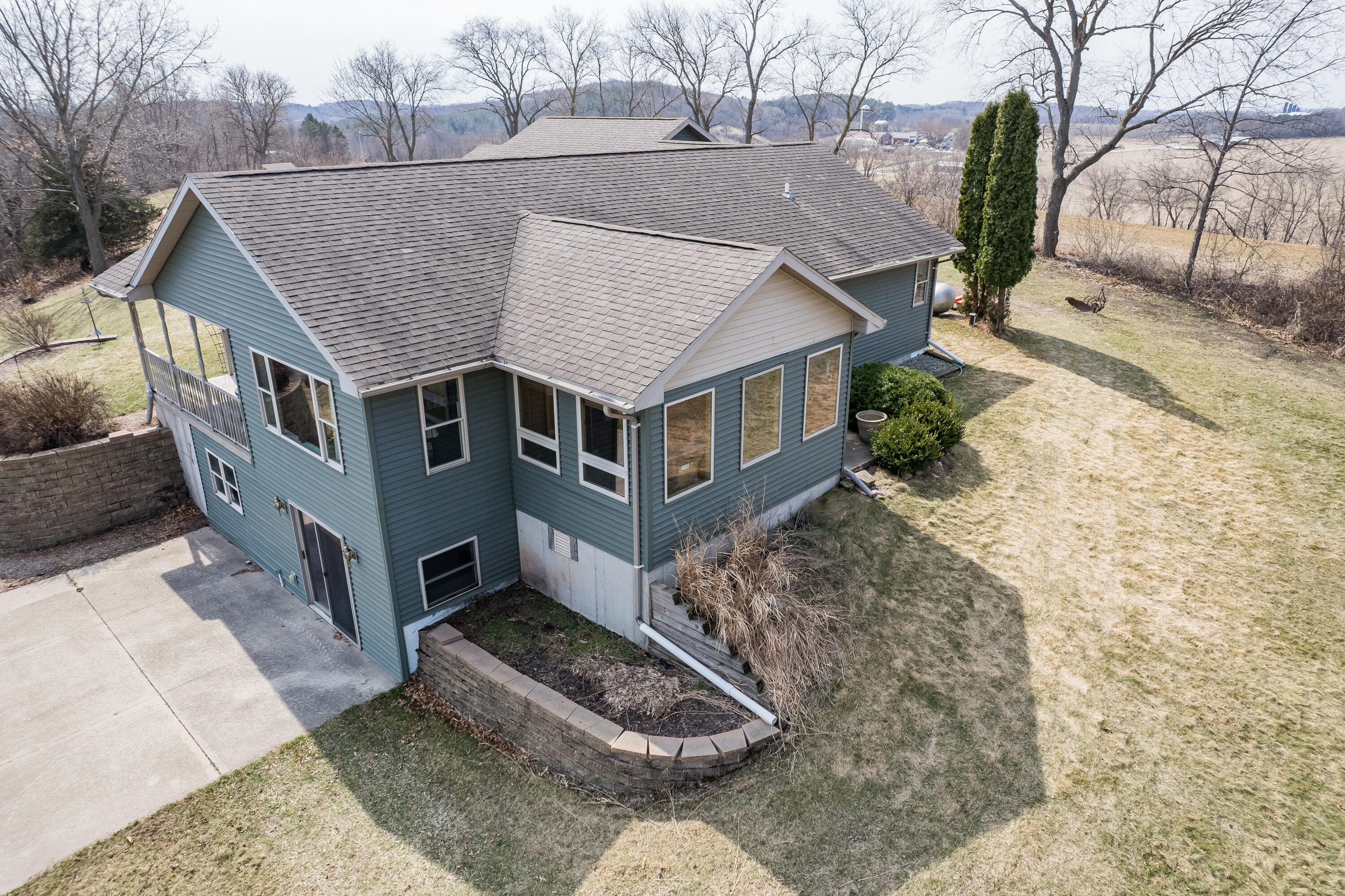931 Canal Road Waterloo, WI 53594 - Photo 5 of 39 4-Season Room on Back of Home
