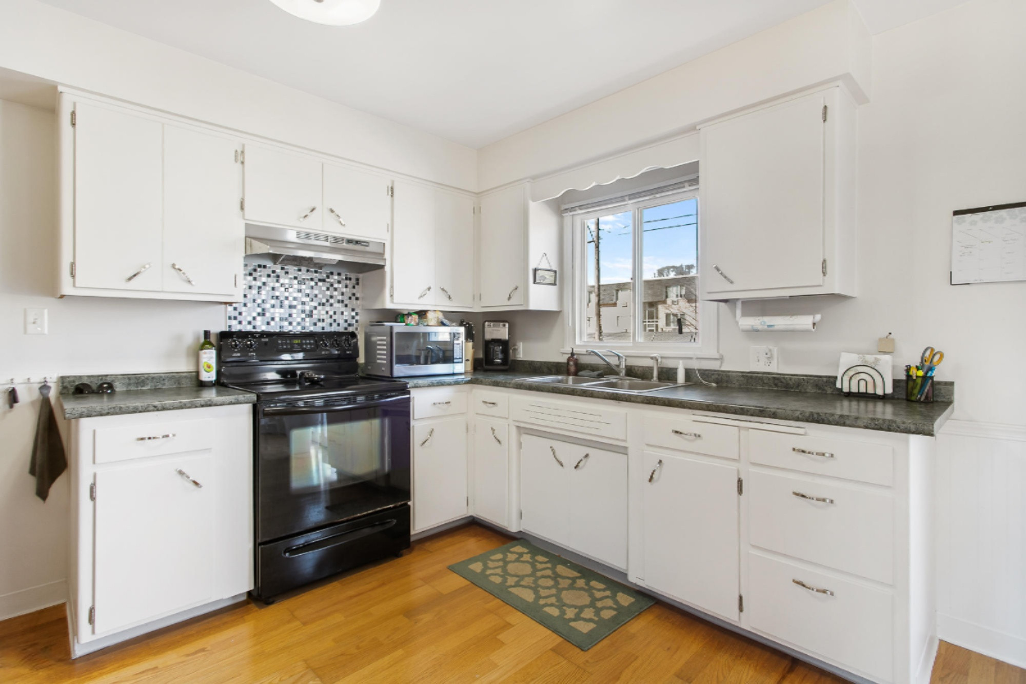 926 Sherwood Road Muskegon, MI 49441 - Photo 8 of 27 926 Sherwood Rd, Muskegon, MI-5