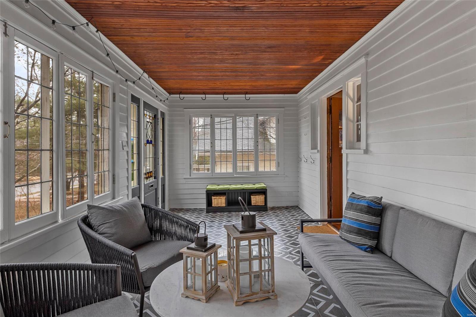 126 West Jackson Road St. Louis, MO 63119 - Photo 3 of 33 Gallery Image 3