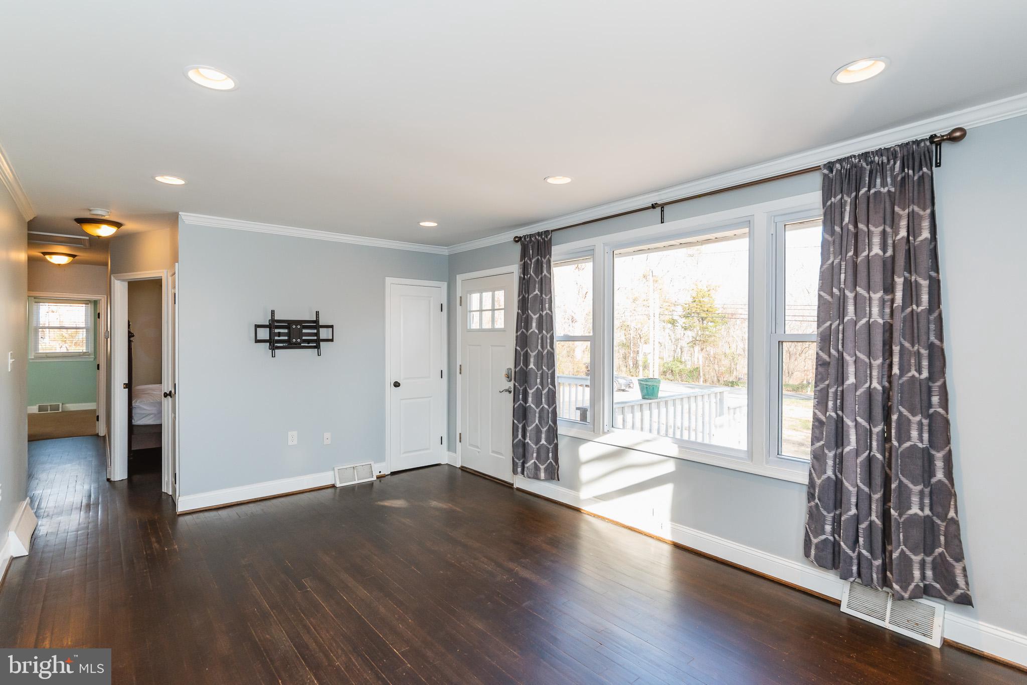 3520 Clayton Road Joppa, MD 21085 - Photo 5 of 45 Living Room