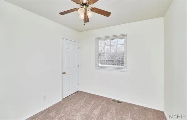 $1,900 | 4 Sharon Court, Florissant, MO 63031