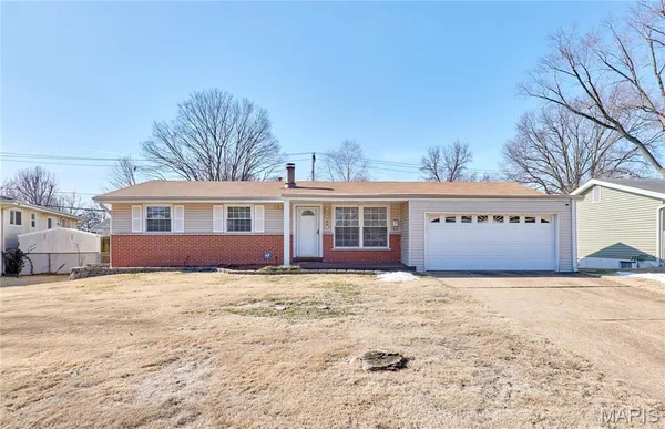 $1,900 | 4 Sharon Court, Florissant, MO 63031