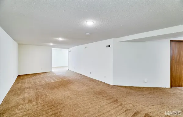 $1,900 | 4 Sharon Court, Florissant, MO 63031