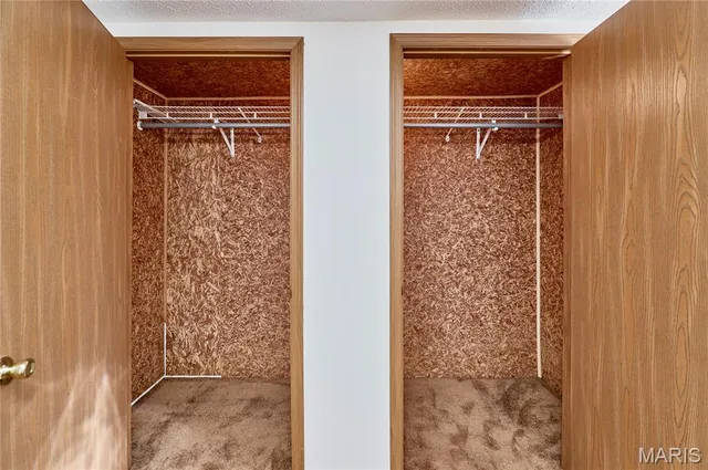 $1,900 | 4 Sharon Court, Florissant, MO 63031