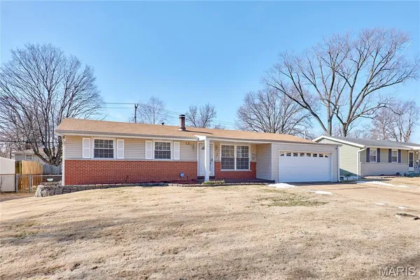 $1,900 | 4 Sharon Court, Florissant, MO 63031