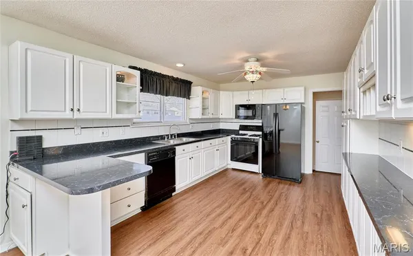 $1,900 | 4 Sharon Court, Florissant, MO 63031