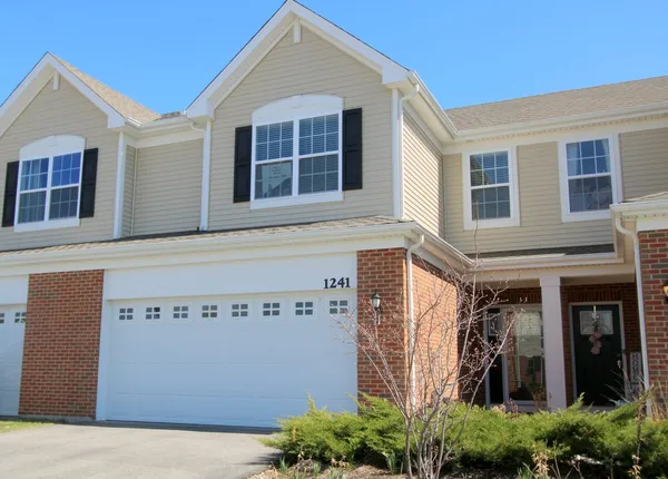 $305,000 | 1241 Draper Road, McHenry, IL 60050
