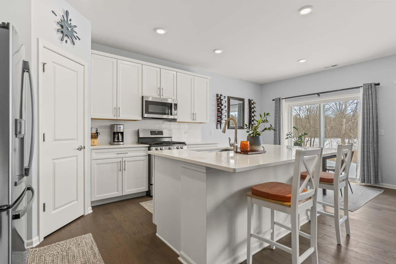 1241 Draper Road McHenry, IL 60050 - Photo 11 of 28