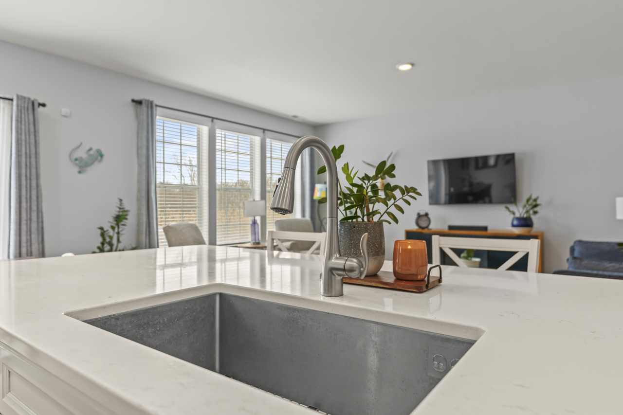 1241 Draper Road McHenry, IL 60050 - Photo 12 of 28