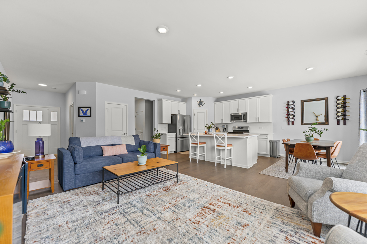 1241 Draper Road McHenry, IL 60050 - Photo 5 of 28