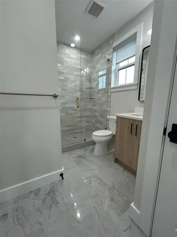 $1,950 | 468 44th Avenue North, Unit 1/2, St. Petersburg, FL 33703