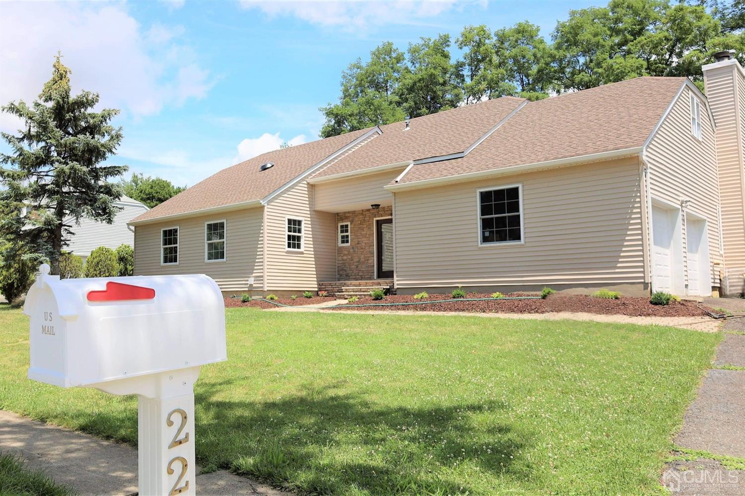 22 La Valencia Road Old Bridge, NJ 08857 - Photo 2 of 27 Gallery Image 2