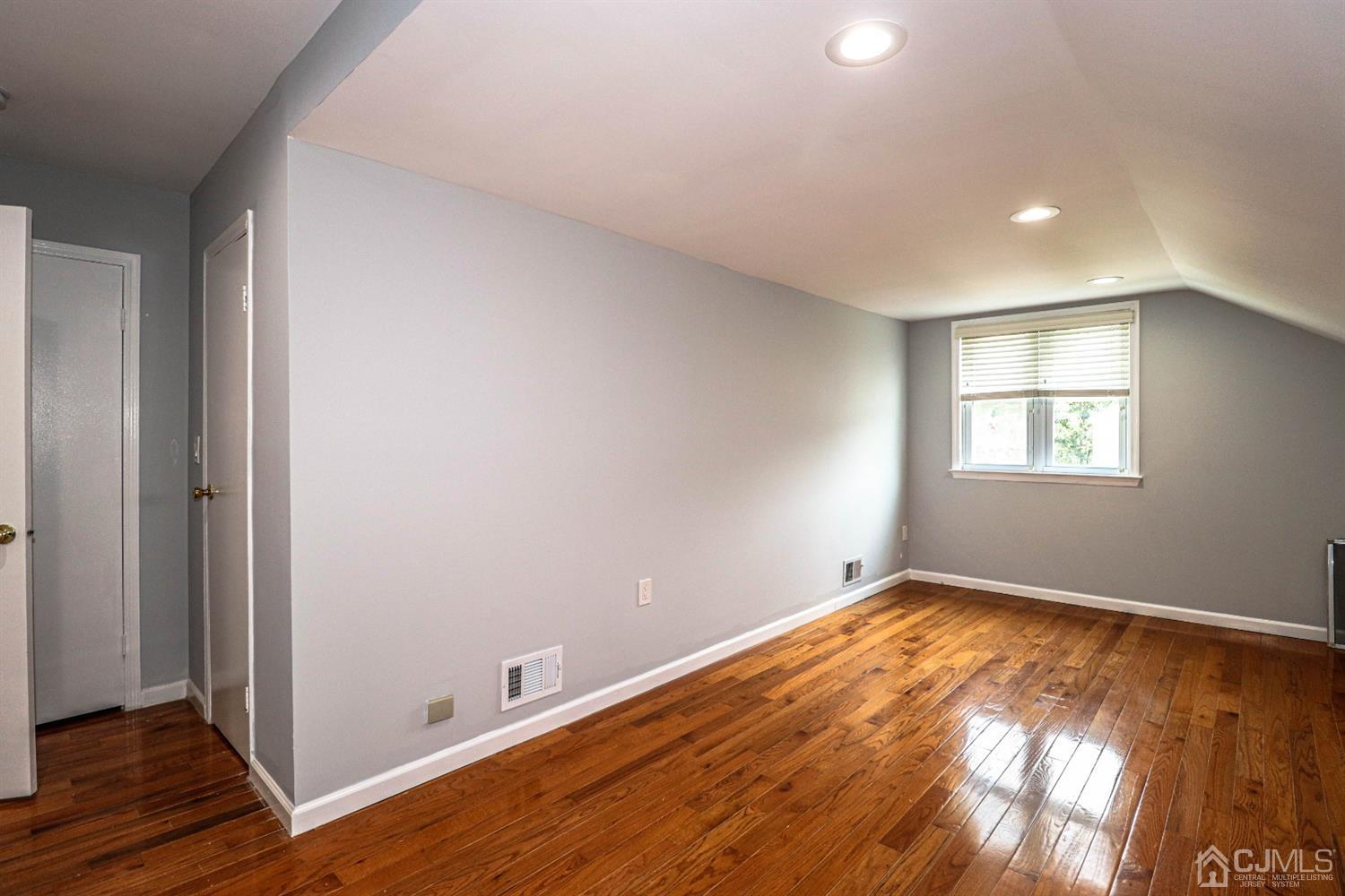 22 La Valencia Road Old Bridge, NJ 08857 - Photo 18 of 27 Gallery Image 18
