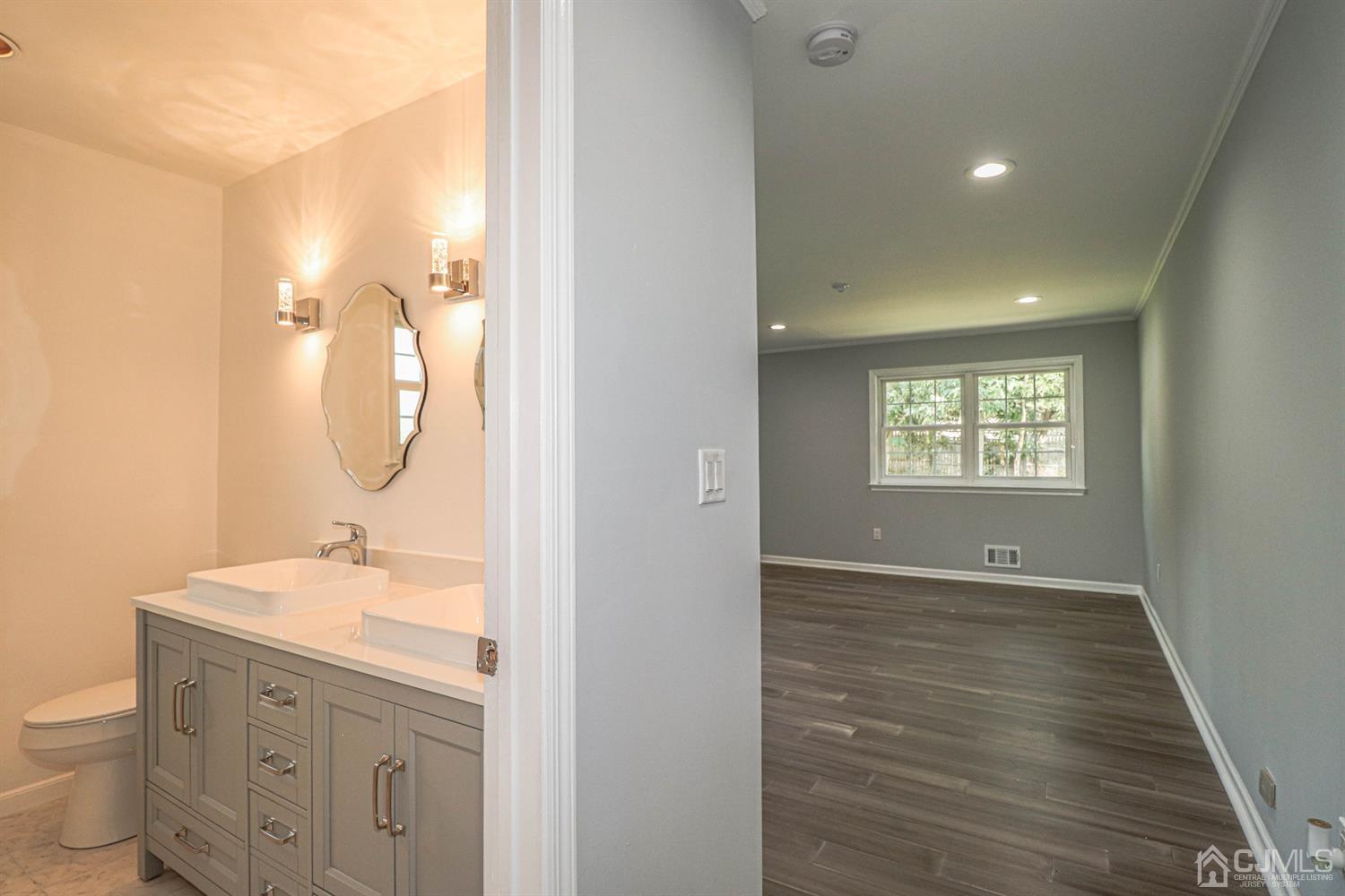 22 La Valencia Road Old Bridge, NJ 08857 - Photo 10 of 27 Gallery Image 10