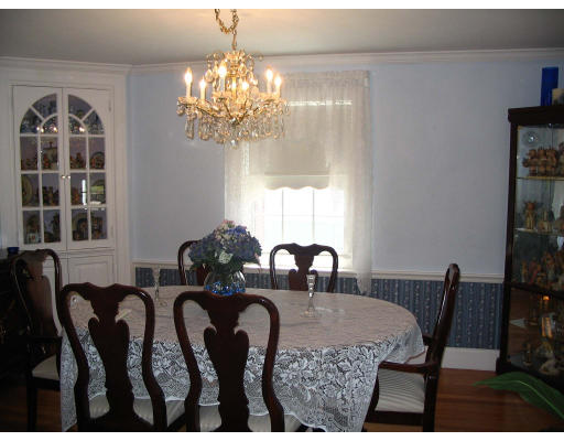346 Albion Street Wakefield, MA 01880 - Photo 6 of 12