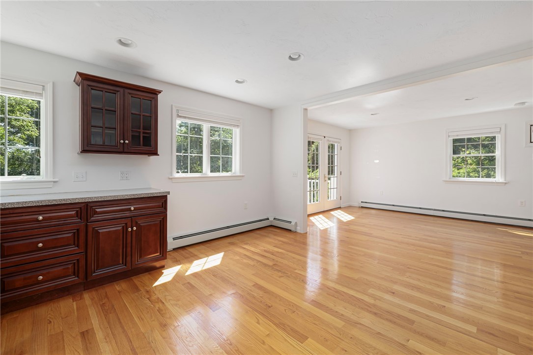 9 Spring Street Jamestown, RI 02835 - Photo 21 of 47