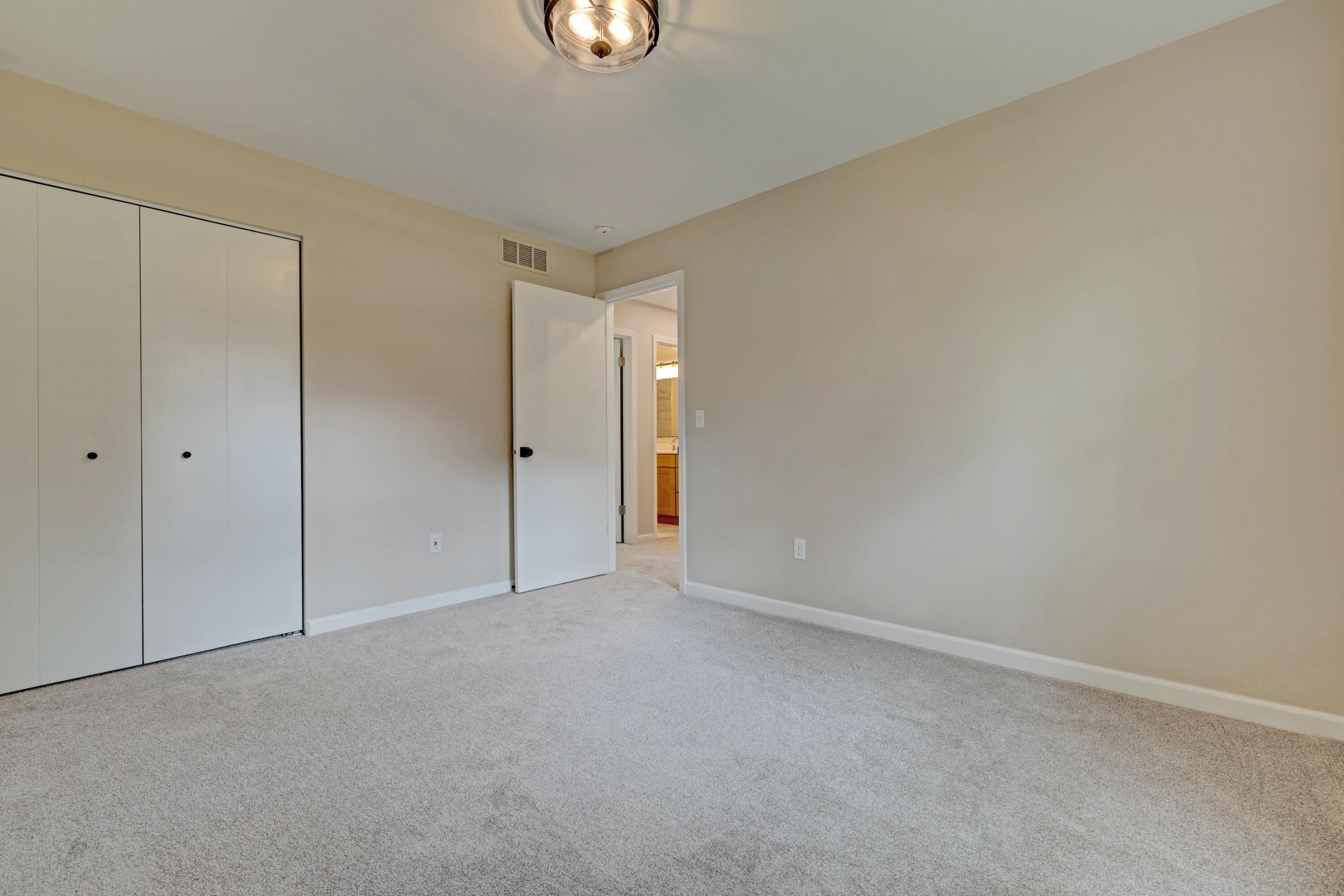 3636 Alida Avenue Rochester Hills, MI 48309 - Photo 24 of 40 24) Bedroom 3