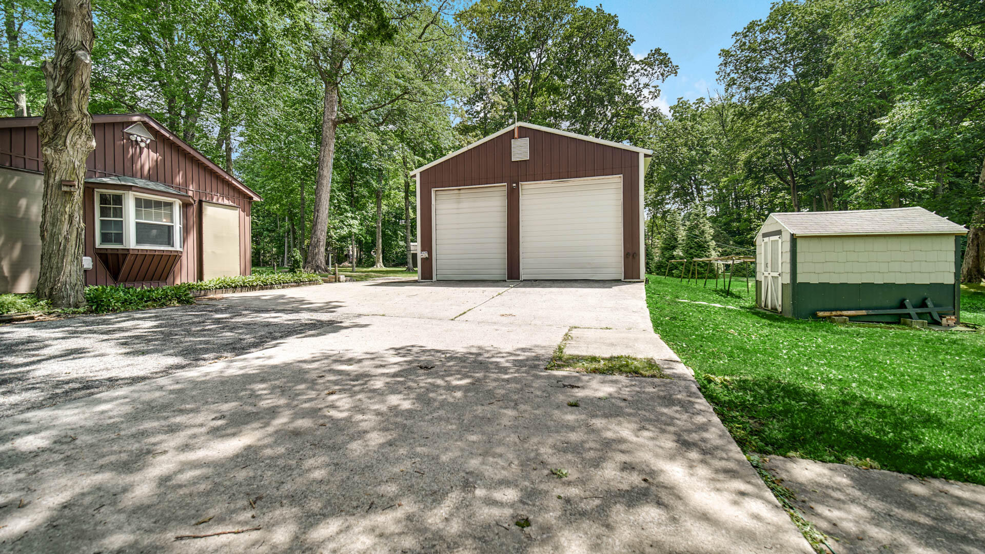 202 Sturdy Road Valparaiso, IN 46383 - Photo 2 of 30 1920x1080