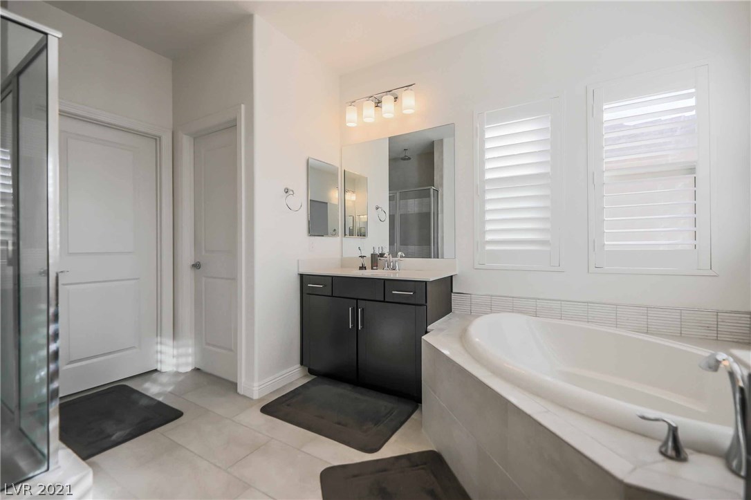 10007 Rams Leap Avenue Las Vegas, NV 89166 - Photo 18 of 37