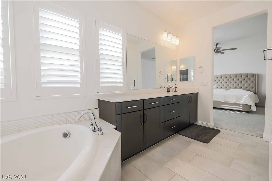 10007 Rams Leap Avenue Las Vegas, NV 89166 - Photo 19 of 37