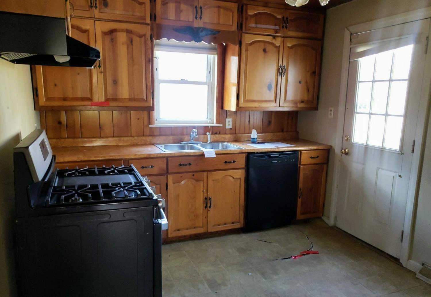 3837 Bennett Road Cincinnati, OH 45245 - Photo 6 of 17 Gallery Image 6