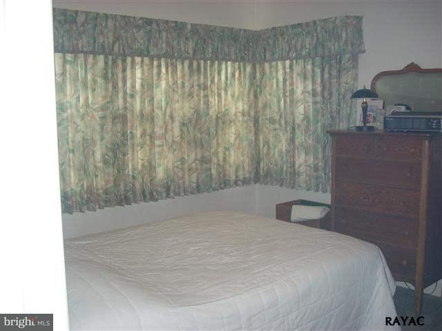 2320 Breezewood Road York, PA 17408 - Photo 16 of 24 Gallery Image 16