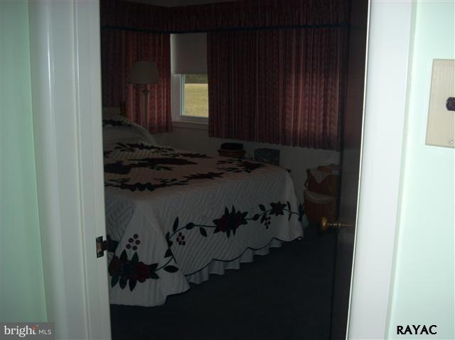 2320 Breezewood Road York, PA 17408 - Photo 17 of 24 Gallery Image 17