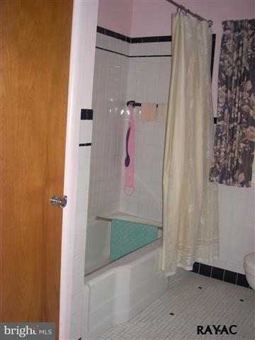 2320 Breezewood Road York, PA 17408 - Photo 19 of 24 Gallery Image 19