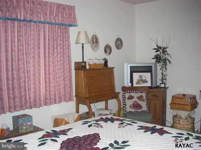 2320 Breezewood Road York, PA 17408 - Photo 20 of 24 Gallery Image 20