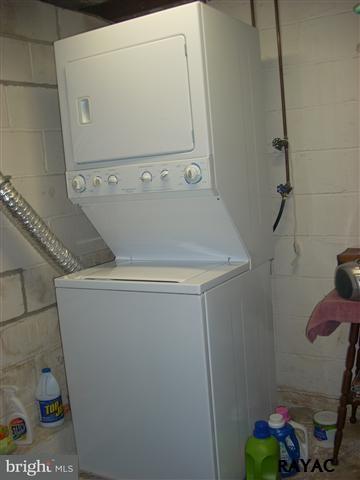 2320 Breezewood Road York, PA 17408 - Photo 23 of 24 Gallery Image 23