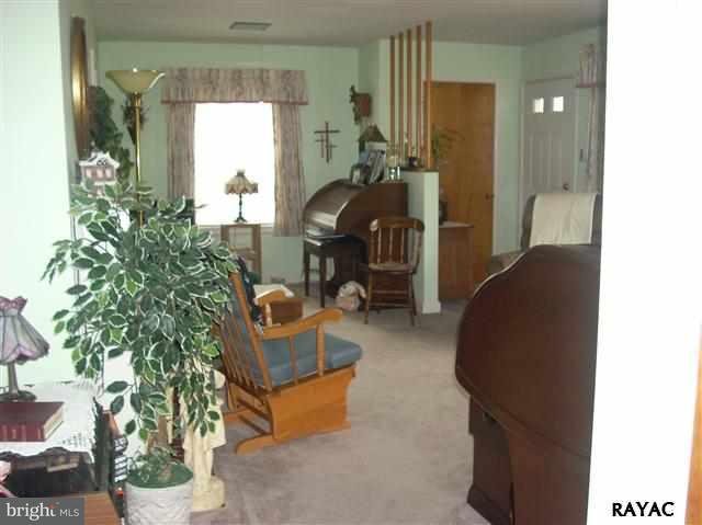 2320 Breezewood Road York, PA 17408 - Photo 6 of 24 Gallery Image 6