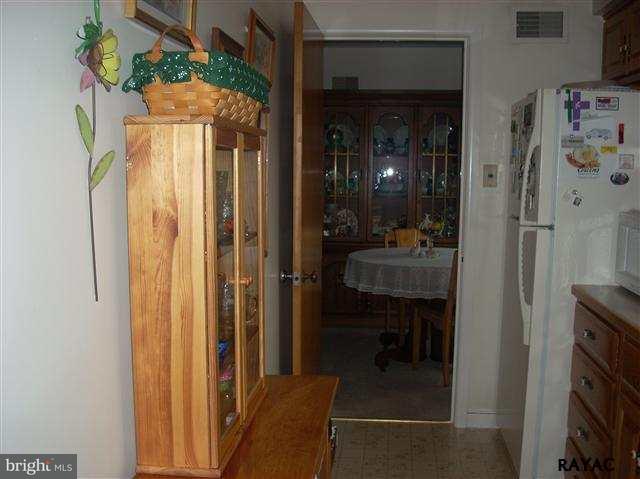 2320 Breezewood Road York, PA 17408 - Photo 9 of 24 Gallery Image 9