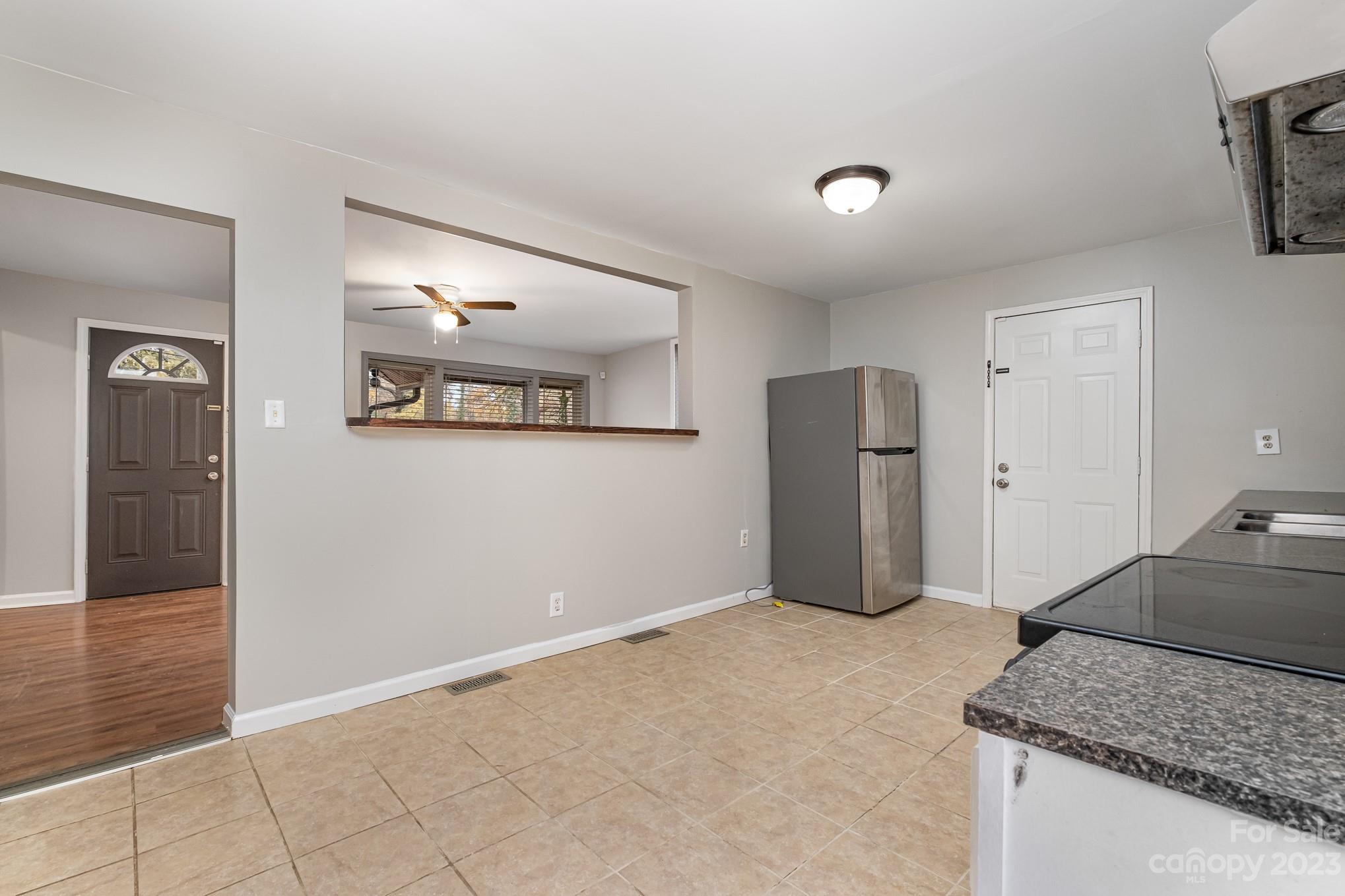 412 Queens Road Gastonia, NC 28052 - Photo 13 of 29 Gallery Image 13