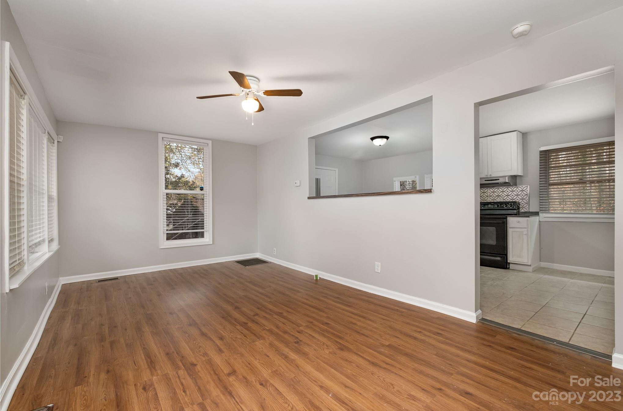 412 Queens Road Gastonia, NC 28052 - Photo 6 of 29 Gallery Image 6