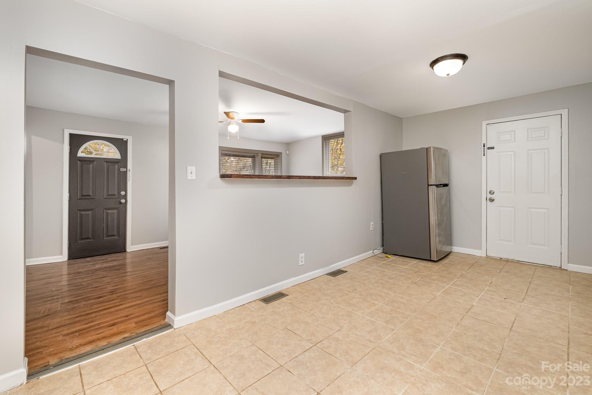 412 Queens Road Gastonia, NC 28052 - Photo 10 of 29 Gallery Image 10