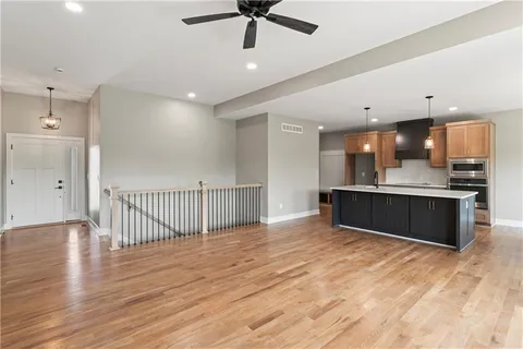 $419,900 | 810 West Shawhan Parkway, Lee's Summit, MO 64086