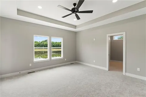 $419,900 | 810 West Shawhan Parkway, Lee's Summit, MO 64086