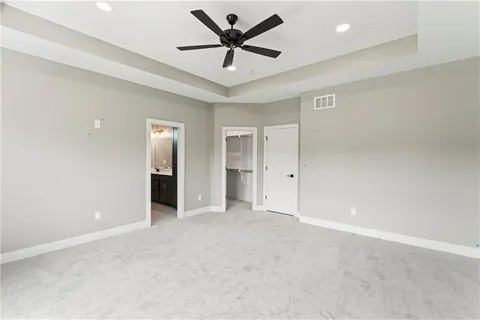 $419,900 | 810 West Shawhan Parkway, Lee's Summit, MO 64086