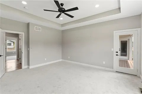 $419,900 | 810 West Shawhan Parkway, Lee's Summit, MO 64086