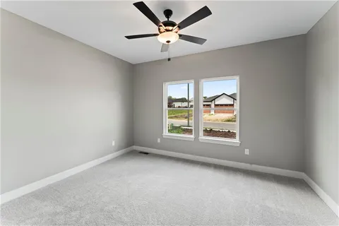 $419,900 | 810 West Shawhan Parkway, Lee's Summit, MO 64086