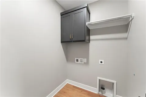 $419,900 | 810 West Shawhan Parkway, Lee's Summit, MO 64086