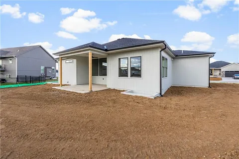 $419,900 | 810 West Shawhan Parkway, Lee's Summit, MO 64086