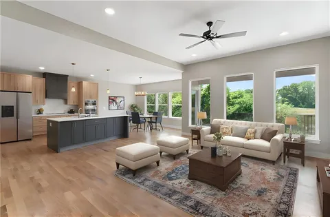 $419,900 | 810 West Shawhan Parkway, Lee's Summit, MO 64086