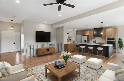 $419,900 | 810 West Shawhan Parkway, Lee's Summit, MO 64086